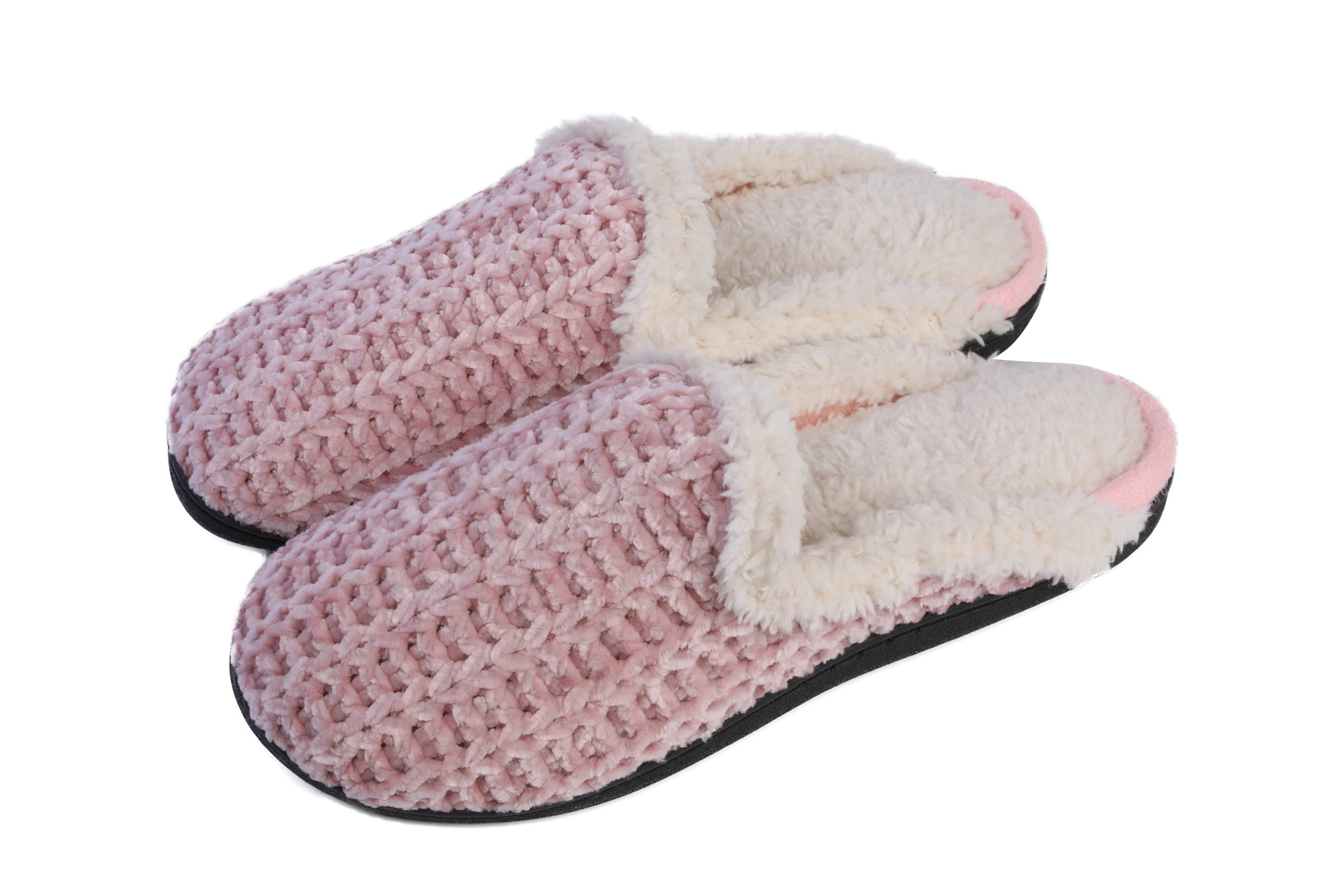 Roxoni - Wholesale Slippers - Women's - WOMEN'S SOFT INDOOR SUEDE FURR CLOG SLIPPERS.2