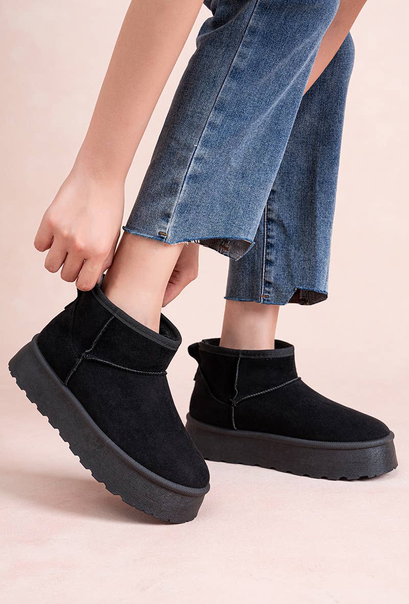 LADY GLORY – Großhandel Winterstiefel – Damen – Gefütterte Damenstiefeletten – Komfort & Wärme0