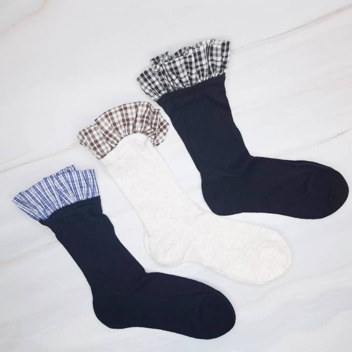 Ellison+Young - Wholesale Socks - Women's - Oh So Chic Plaid Ruffle Top Socks7