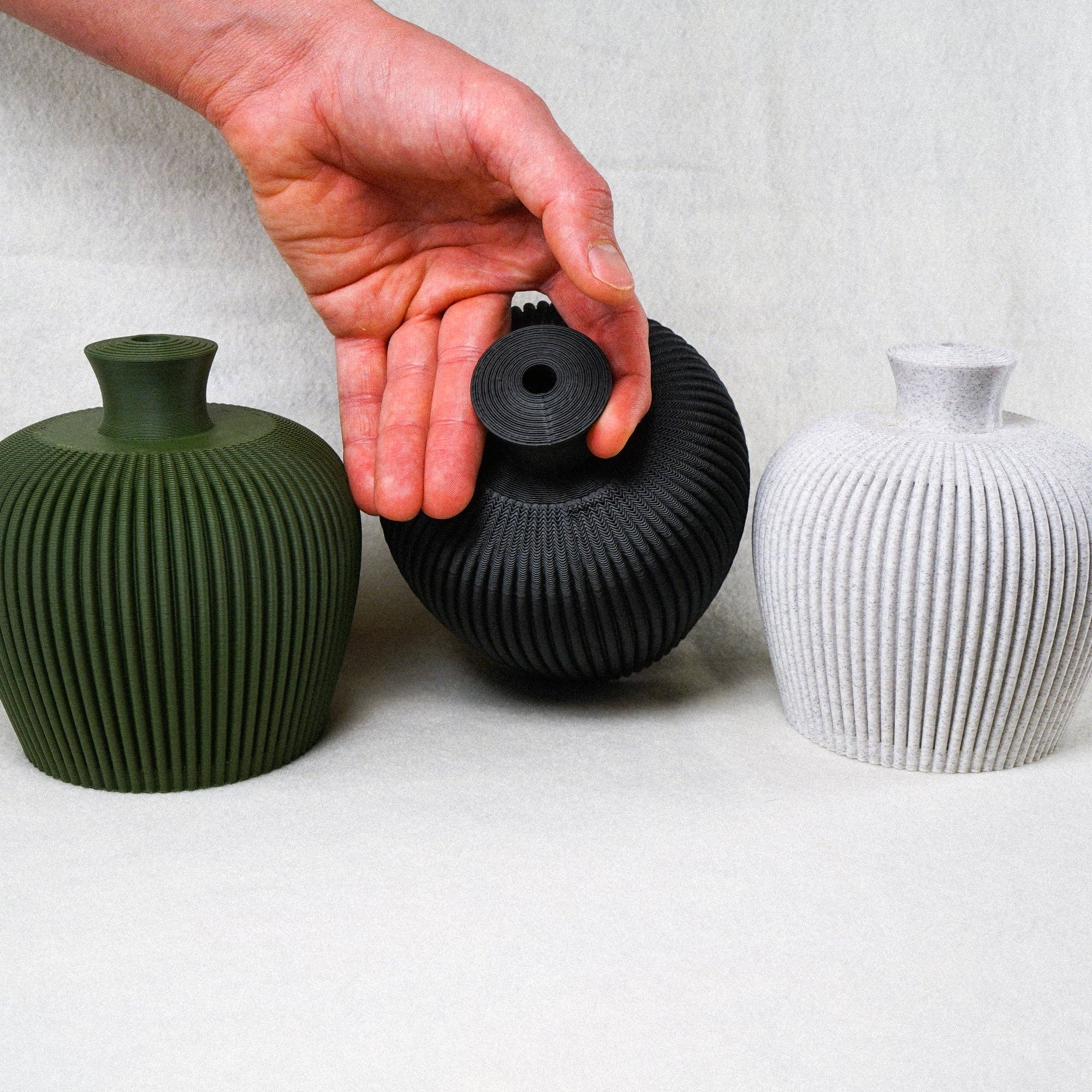 Rosebud Homegoods – Großhandel Gießkannen – Gerippte Bewässerungsglocke mit Daumenverschluss7