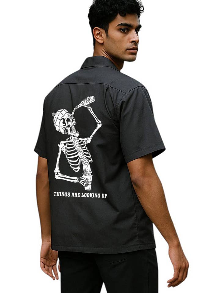 W2513-0933PT LE COSE STANNO MIGLIORANDO CAMICIA DA LAVORO per la vendita all'ingrosso da parte di Dikotomy