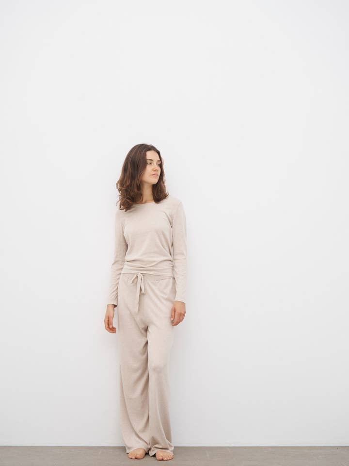 T-shirt a maniche lunghe BREATHE per la vendita all'ingrosso da parte di CARE BY ME