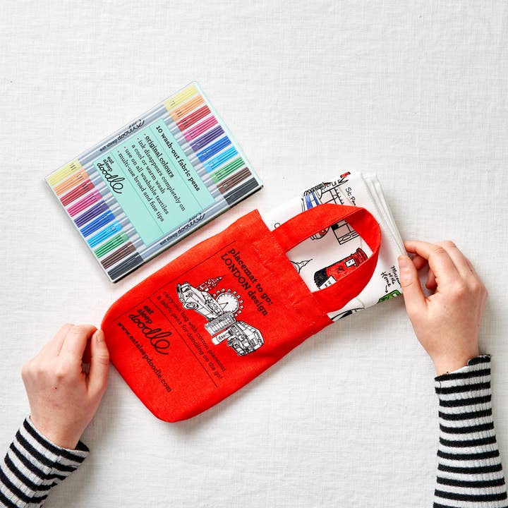 eatsleepdoodle - UK - Wholesale Coloring Mat - Kids & Baby - London Placemat to Go - Colouring Craft Kit
