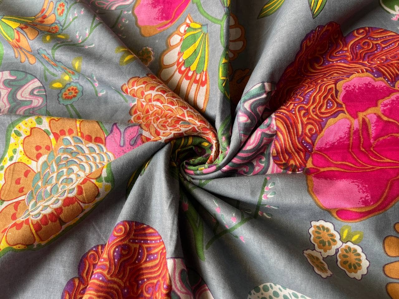 Bhawana Handicrafts - Wholesale Textielverf - Plantaardige geverfde stof, blokdruk, Indiaas katoen, handgemaakt4