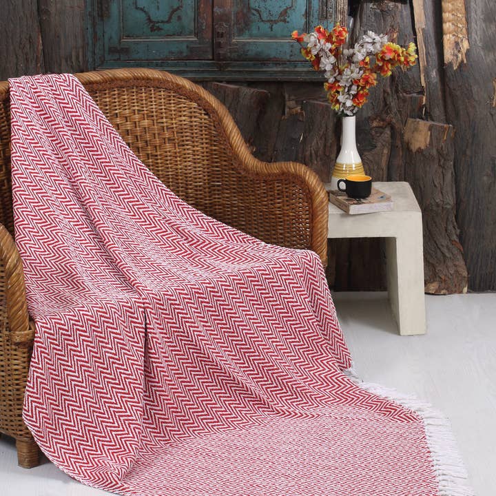 Cotton Throw Blanket Hand Woven Chevron Design 50''x60'' for wholesale by COZY HOMES COLLECTION