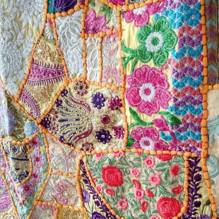 GYPSY STUDIO - Wholesale Tapestry/Textile - Yellow Patchwork Embroidery Handmade Sari Patchwork Tapestry2