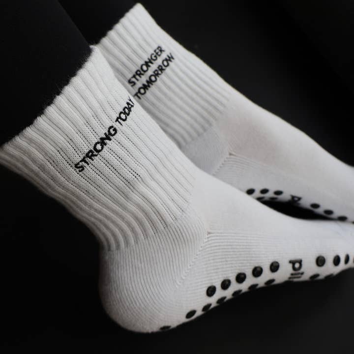 Chaussettes de préhension Fortes Aujourd'hui, Plus Fortes Demain pour la vente par Pilabarre