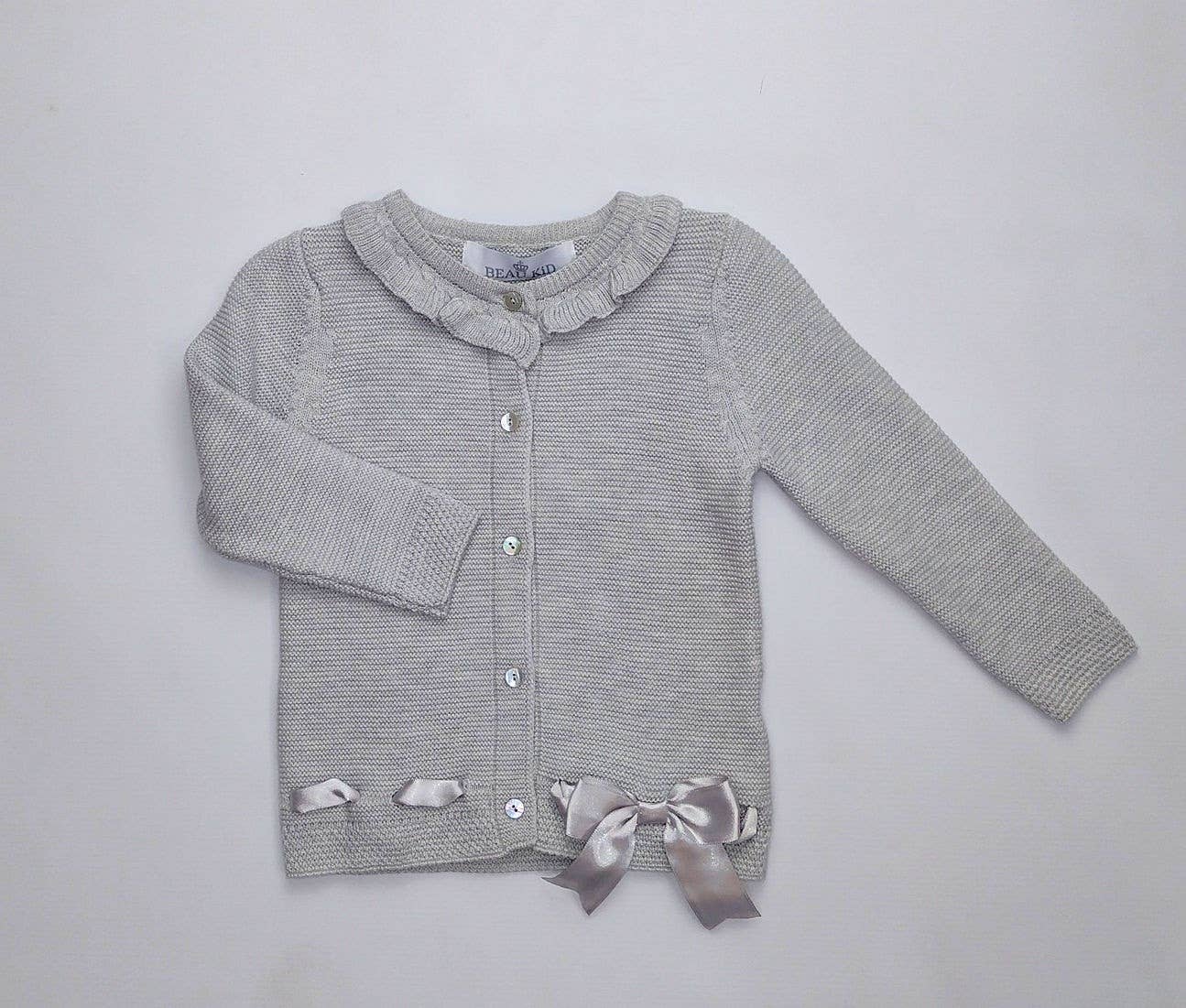 BEAU KiD - Wholesale Cardigan - Kinderen - 21605 Longcardigan voor meisjes met ruches, knopen en strik1