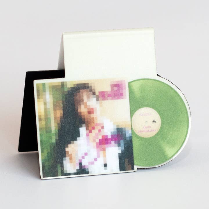 Amor Prohibido Vinyl Magnetic Bookmark for wholesale by PapelerÃa Raci