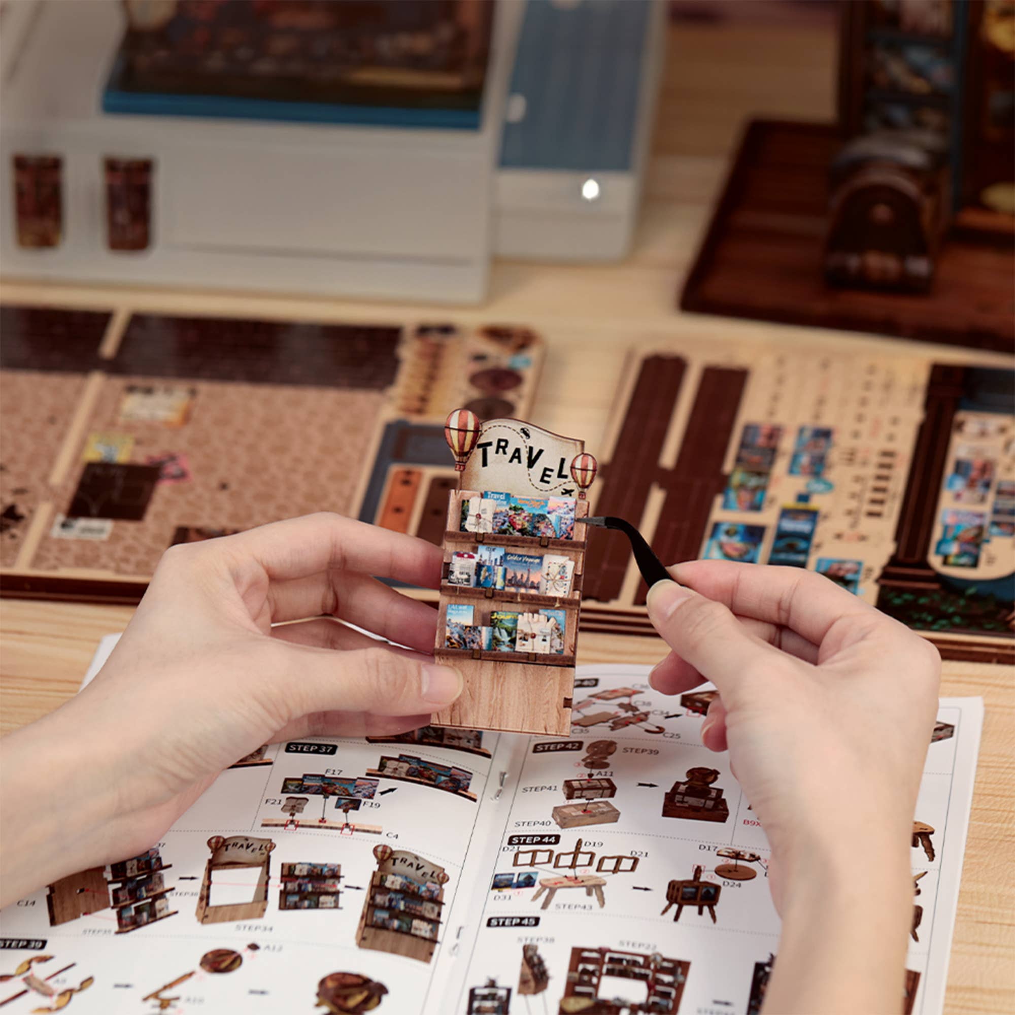 Hands Craft Intl - Wholesale Puzzle - Kids - DIY Book Nook Kit: Journey Trace Bookshop3