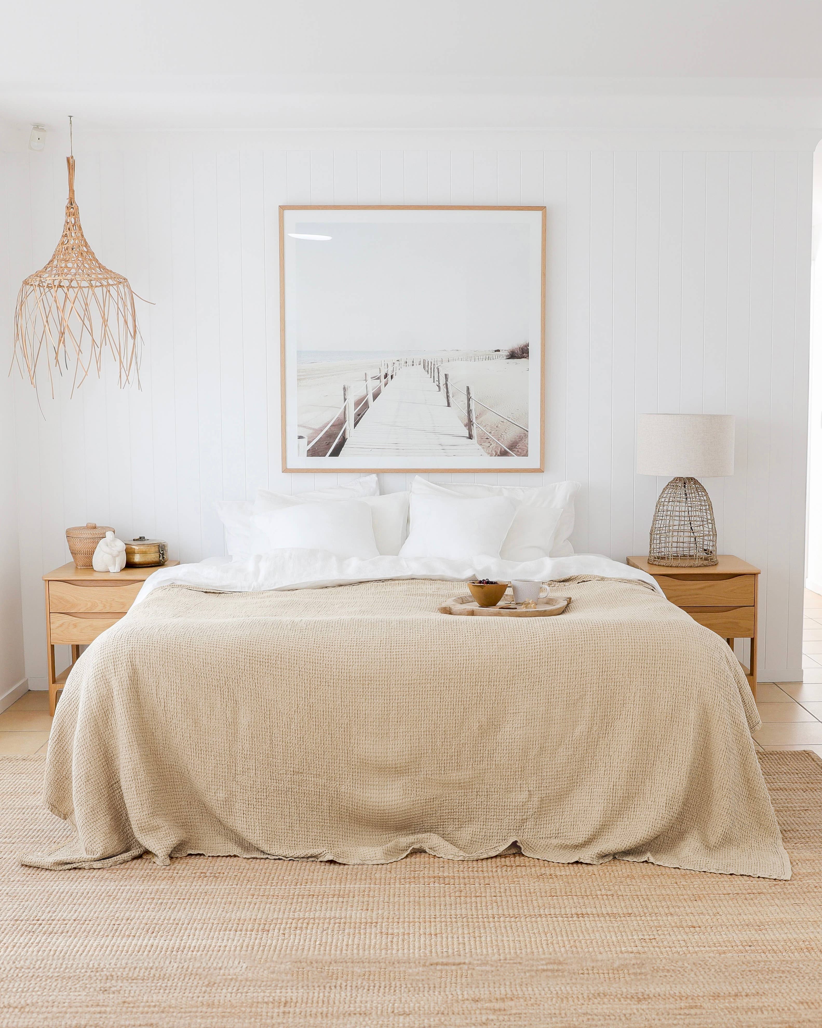 MagicLinen (We handle U.S. import procedures for you) – wholesale Prydnadsfilt – Pläd i linne med våffelstruktur i vaniljfärg4