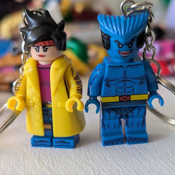 Con-Quest Crafts - Wholesale Keychain - Unisex - Super Hero & Super Villain Comic Minifigure Keychains