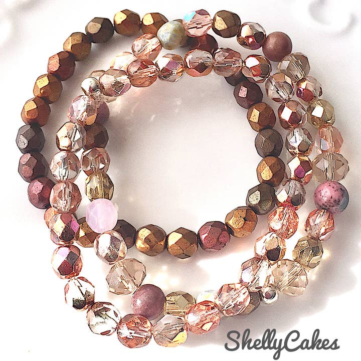 Stapelarmband, Roségold, Perle, Rosa, Roségold-Perlen-BH für den Großhandel von ShellyCakes