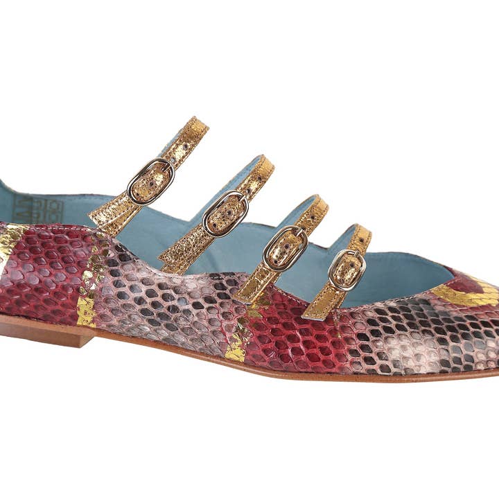 Apple Rust-ballerina med handmålad python och fyrremsspänne för wholesale av Deflores y Floreros SLU