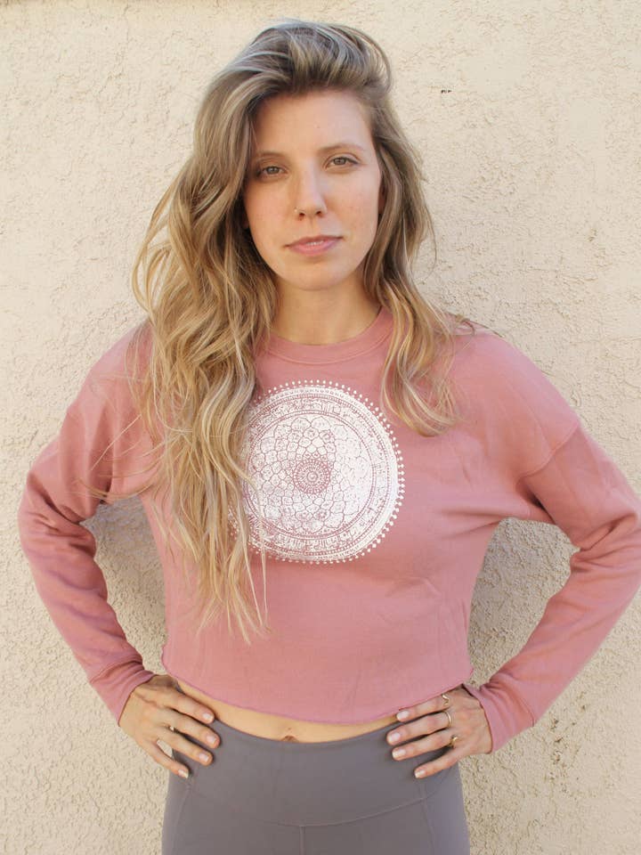 Top court en molleton mandala pour la vente par Blonde Peacock