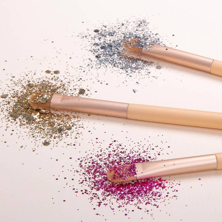 Special Glitter Brush for wholesale by CHARLOTTE BIO