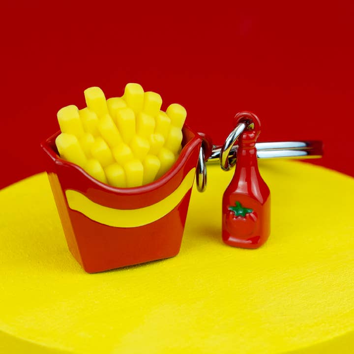 Metalmorphose French Fries With Ketchup Keyring for wholesale by Oli Olsen