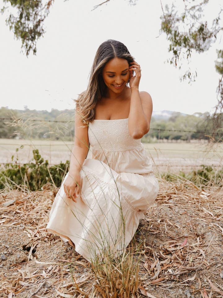 Kaasida | Women Fashion Boutique - Wholesale Dress - Women's - Zaafira Tiered Midi Dress9