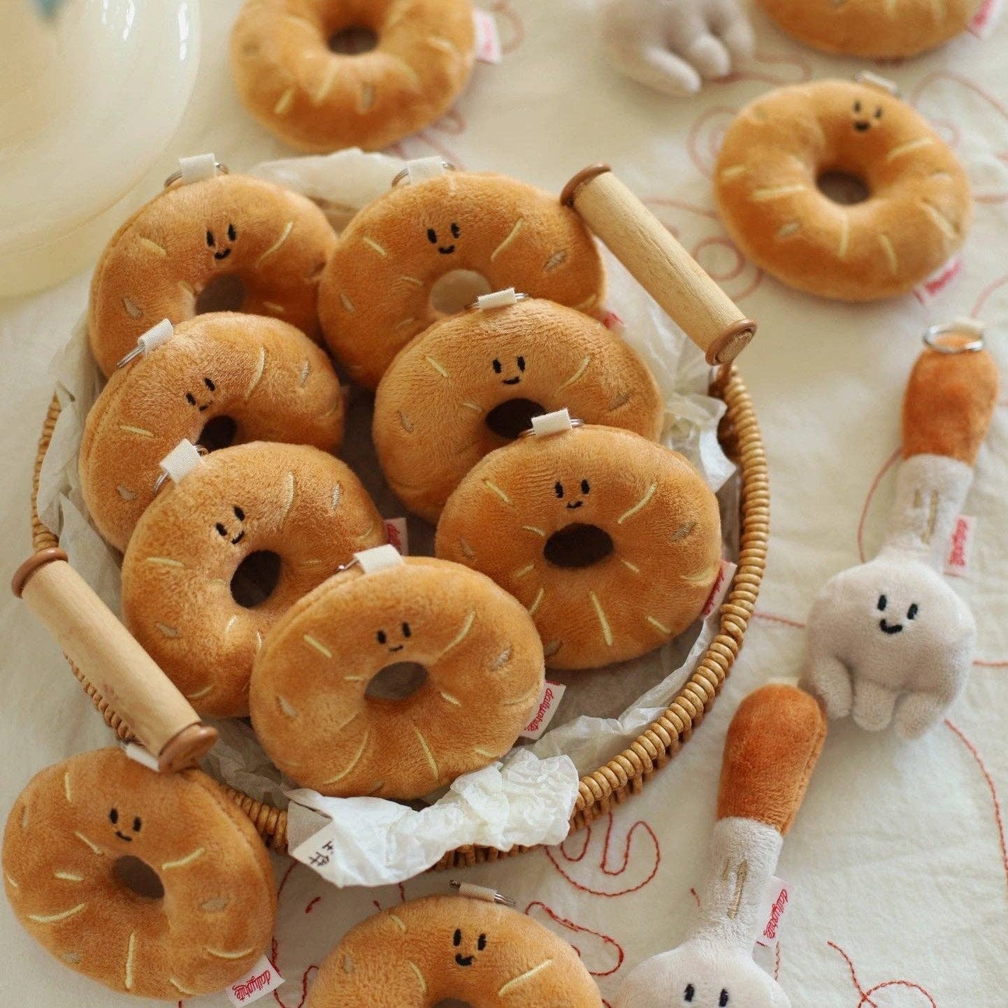 Hello Claws Limited - Wholesale Stuffed/Plush Toy - Kids & Baby - Daily White |  Bakery Bag Charm8