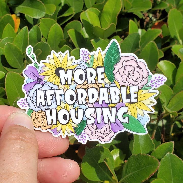 Autocollant floral pour un logement plus abordable pour la vente par Spare Room Design Co.