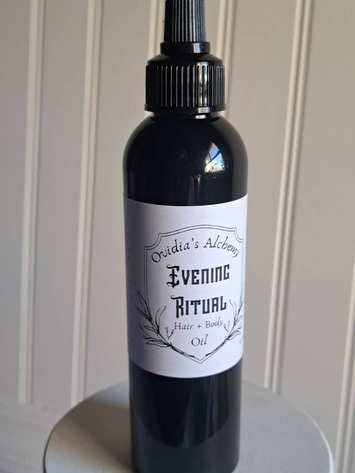 Kvällsritual Hår- och Kroppsolja 4 oz för wholesale av Ovidia's Alchemy