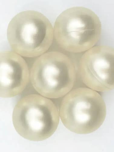 200 perline da bagno bianche alla vaniglia. Olio da bagno Pearls. Borsa alla rinfusa per la vendita all'ingrosso da parte di Bare Boutique