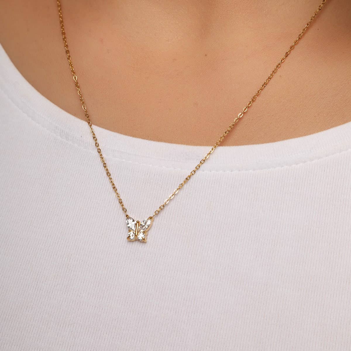 Schmuckgroßhandel – wholesale Pendant/charm necklace – Shine Butterfly Necklace | 18K Gold Plated1