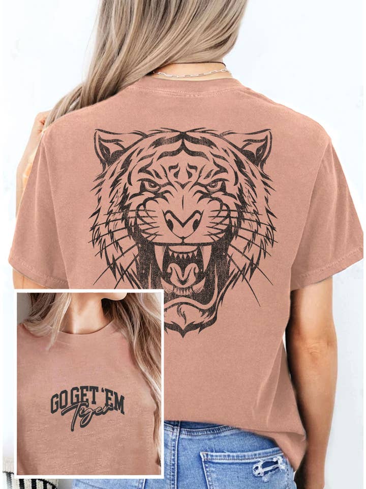 Rustee Clothing – Großhandel T-Shirt mit Siebdruck – Damen – GEH SIE HOLEN, TIGER PUFF VORDER- & RÜCKSEITEN-GRAFIK T-SHIRTS6