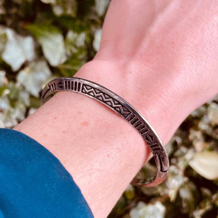 Kaali Boutique - Wholesale Bangle bracelet - African Silver Bracelet / Tuareg Jewelry / Cuff / Boho / Ethnic / Costume / Bohemian / Medieval / Gypsy / Geometric /4