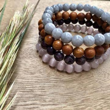 Violet voor wholesale door Wanderlust & Zeal