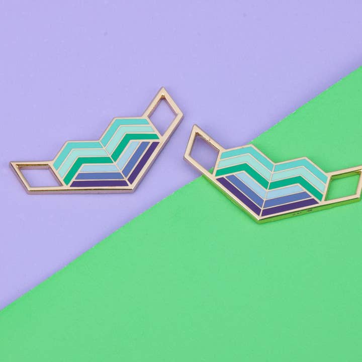 Gay MLM Pride Flag Love Lace Locks pour la vente par Proud Zebra