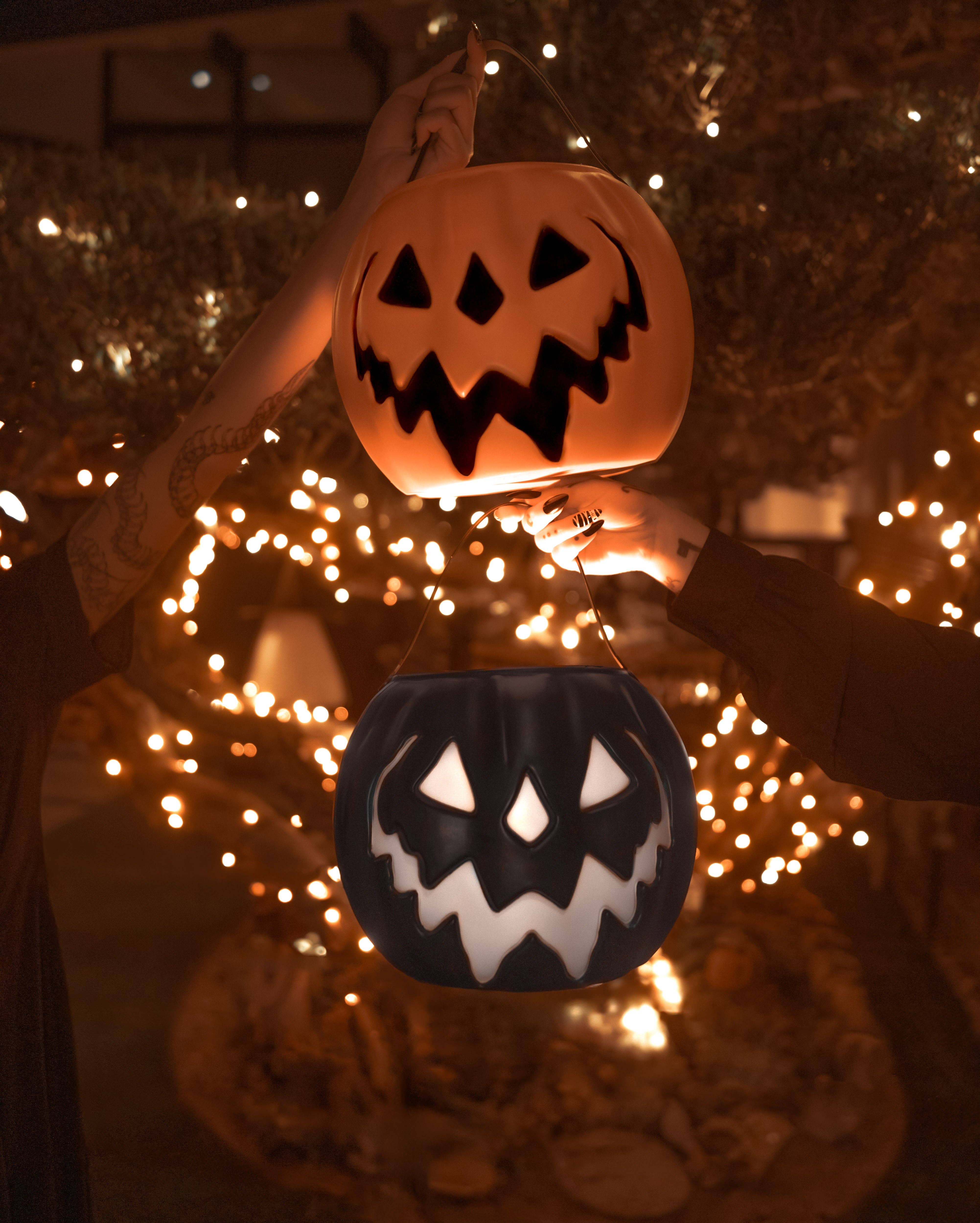 Lively Ghosts – wholesale Bucket/pail – Orange Haunted Hallows Pumpkin Pail14