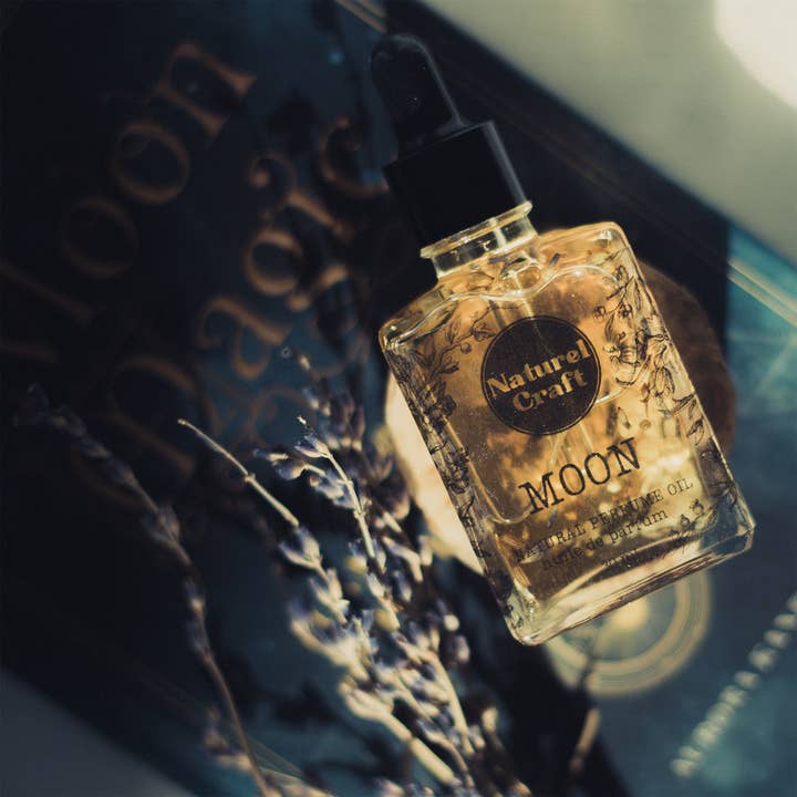 Óleo de Perfume Natural Moon por atacado de Naturel Craft
