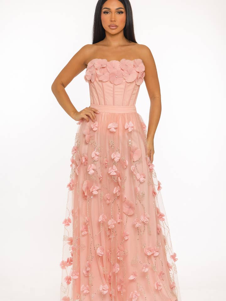 BDQ72453 & ROBE LONGUE MAXI ÉPAULES DÉNUDÉES BRODÉE 3D FLORALE pour la vente par BANJUL