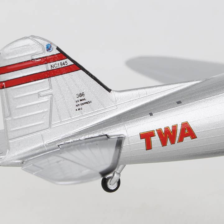 Sello postal TWA DC-3 1/144 para venta al por mayor de Daron Worldwide Trading