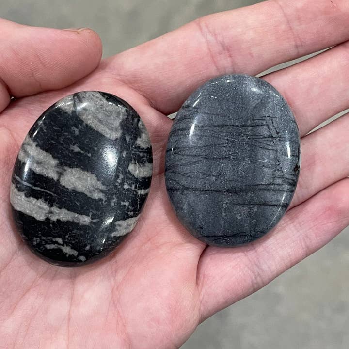 Keystone Crystals - Wholesale Spiritual Stone/Crystal - Gemstone Palm Stones 45mm – Bulk Crystal Supplies