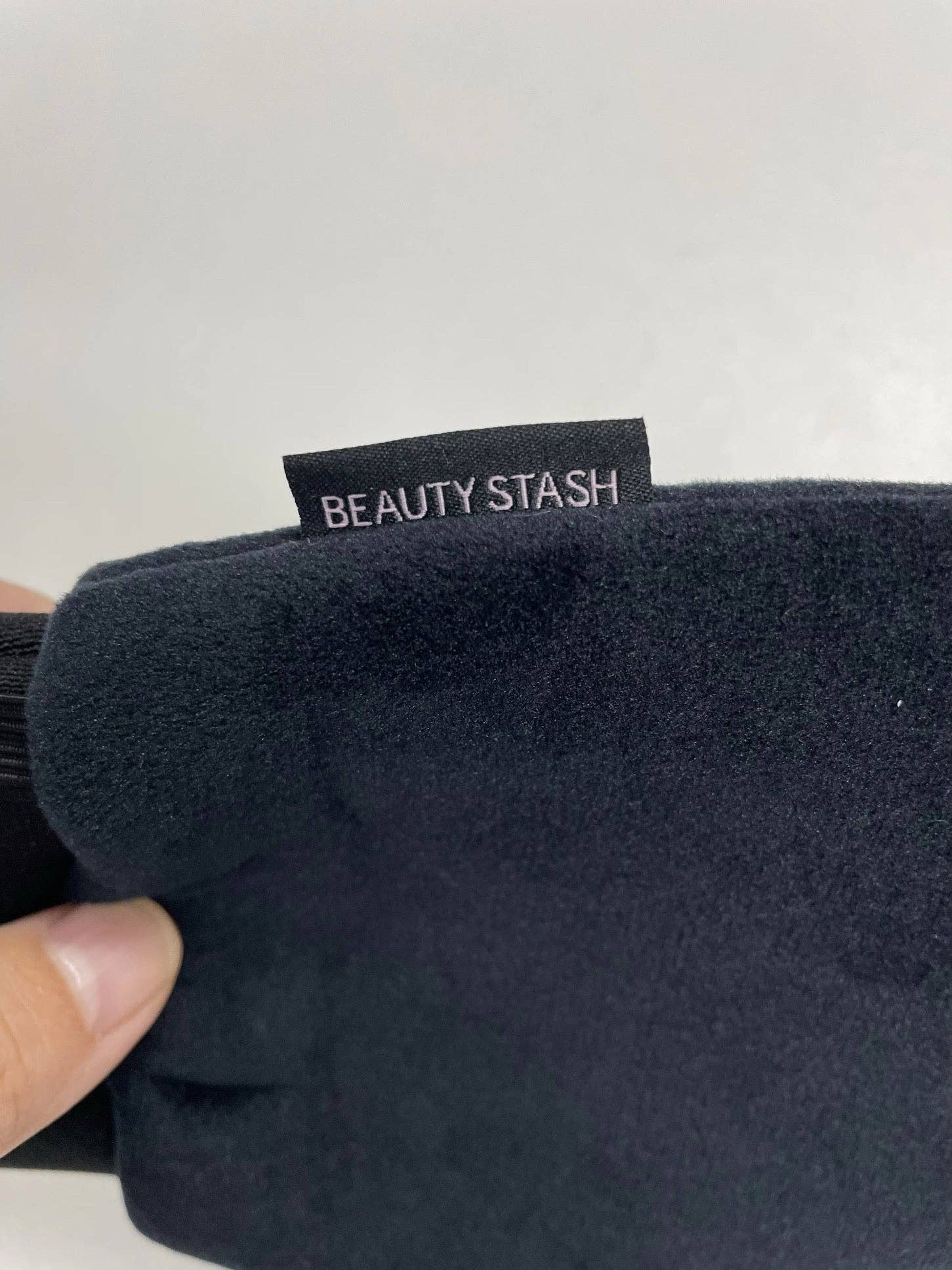 Beauty Stash - Wholesale Self-Tanner - Sun Stash Glow + Go Complete Tanning Kit – Sunless Self-Tanning Foam with Mitt & Brush, 6.3oz2