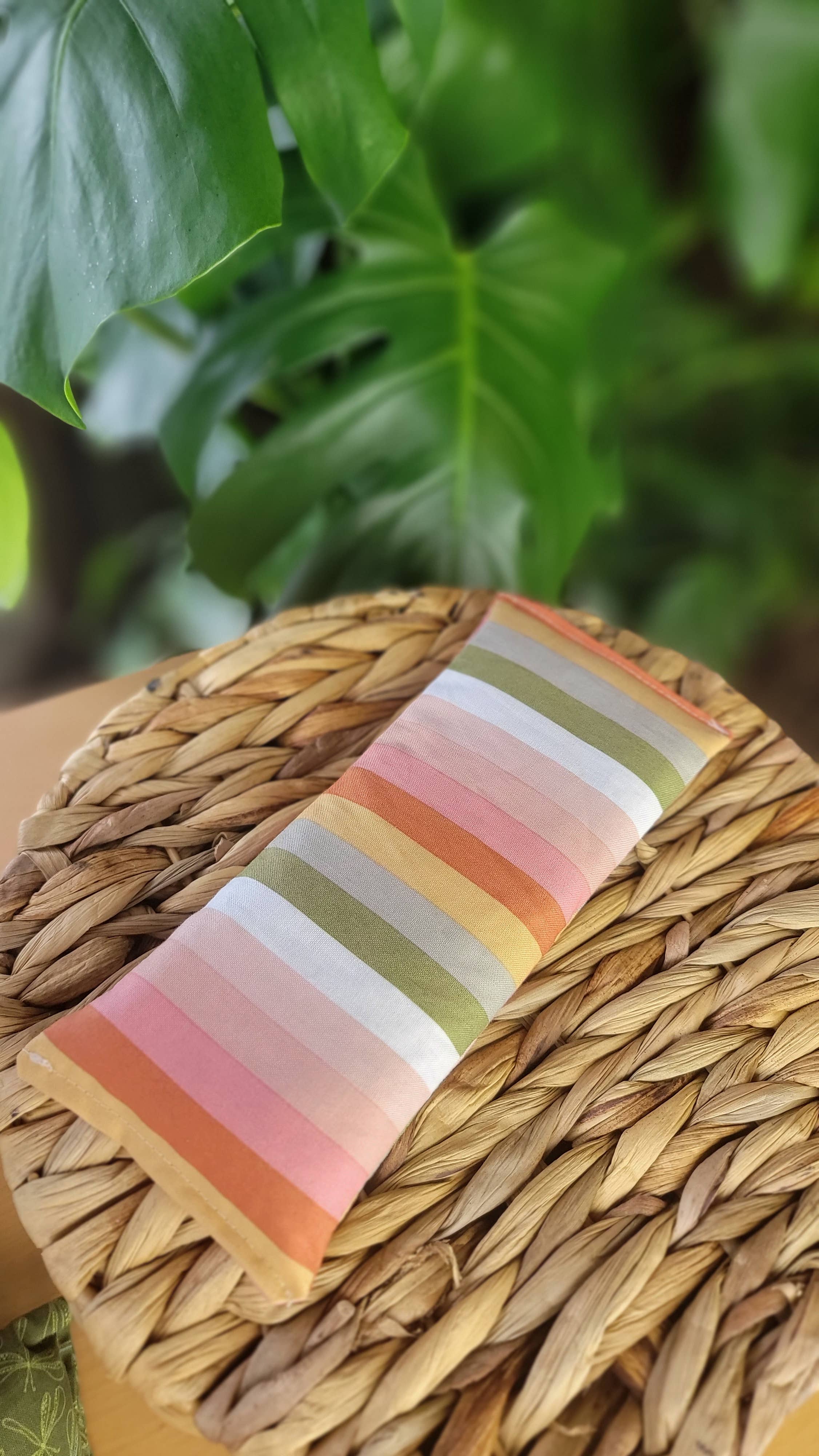 Calm Your Vibes - Vente Oreiller de spa/de thérapie - Housse lavable pour coussin yeux en coton 100 % - Forme cœur et cou29