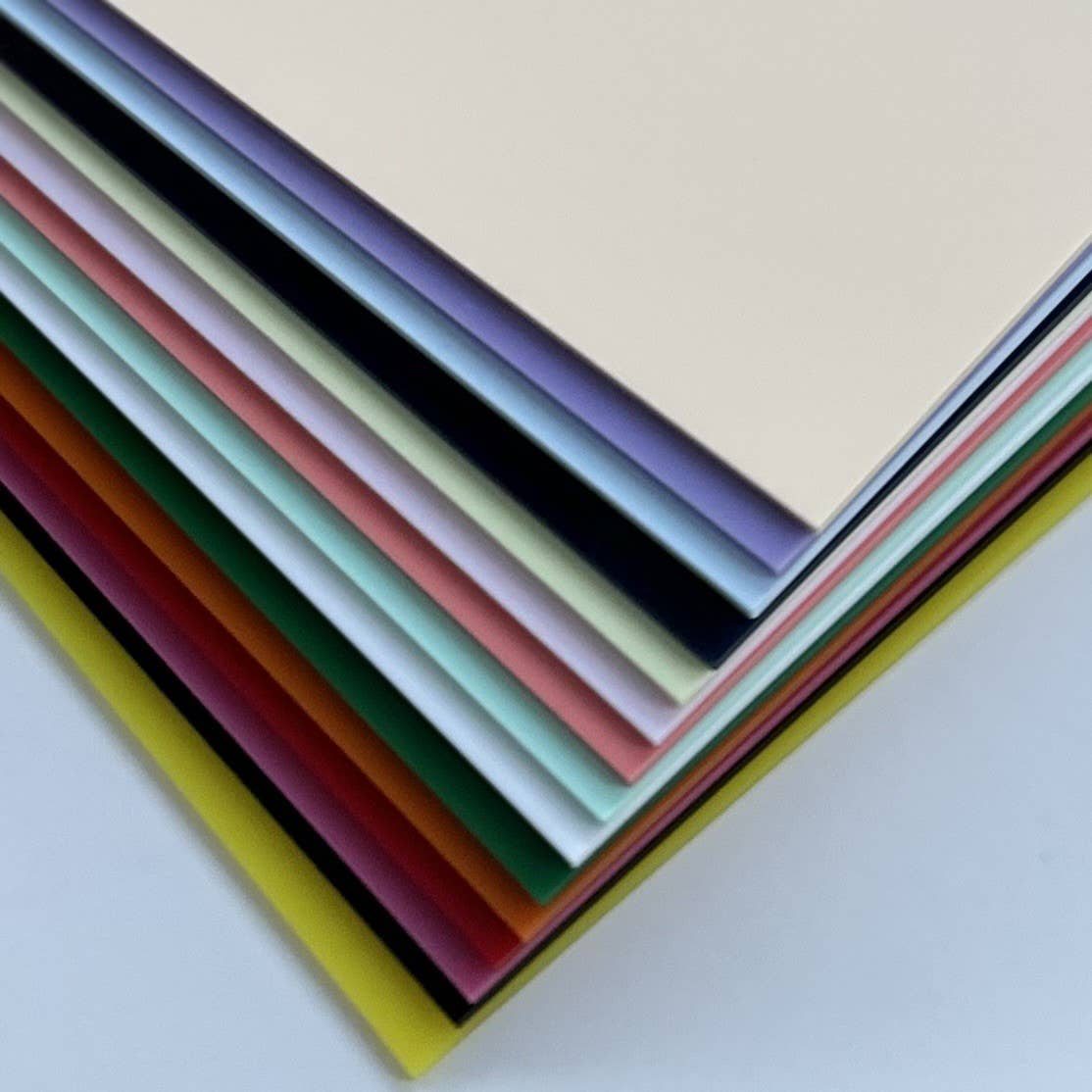 Palmy Pineapple - Wholesale Craft Supplies - Laser Ready Masked Acrylic Sheets 12x19x1/8 Glowforge Ready 1