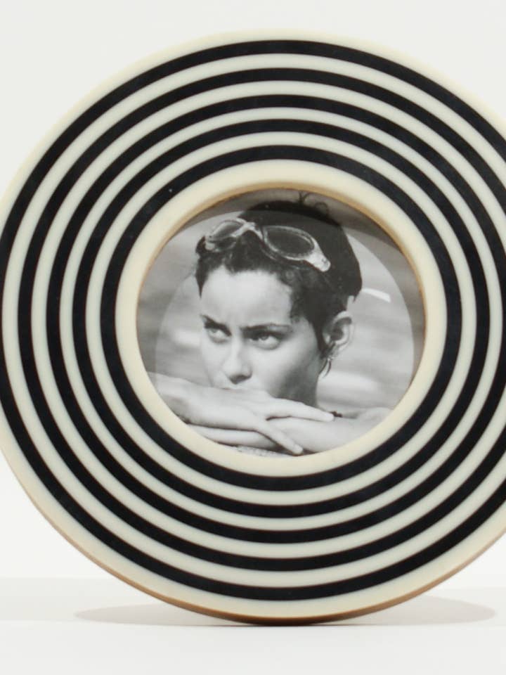 DEP012 PHOTO FRAME ROUND CIRCLES for wholesale by JF The Reborn Home