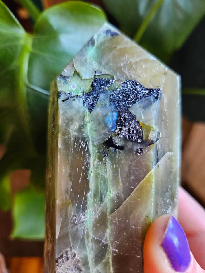 Grote groene maansteen toren met flits voor wholesale door Little Miss Cosmic