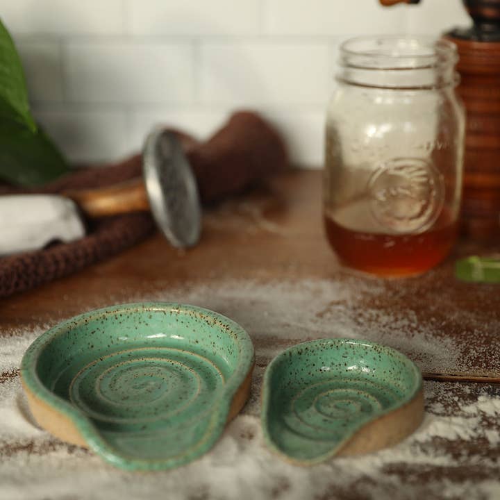 Spoon rest-Mint for wholesale by Pantless Potter