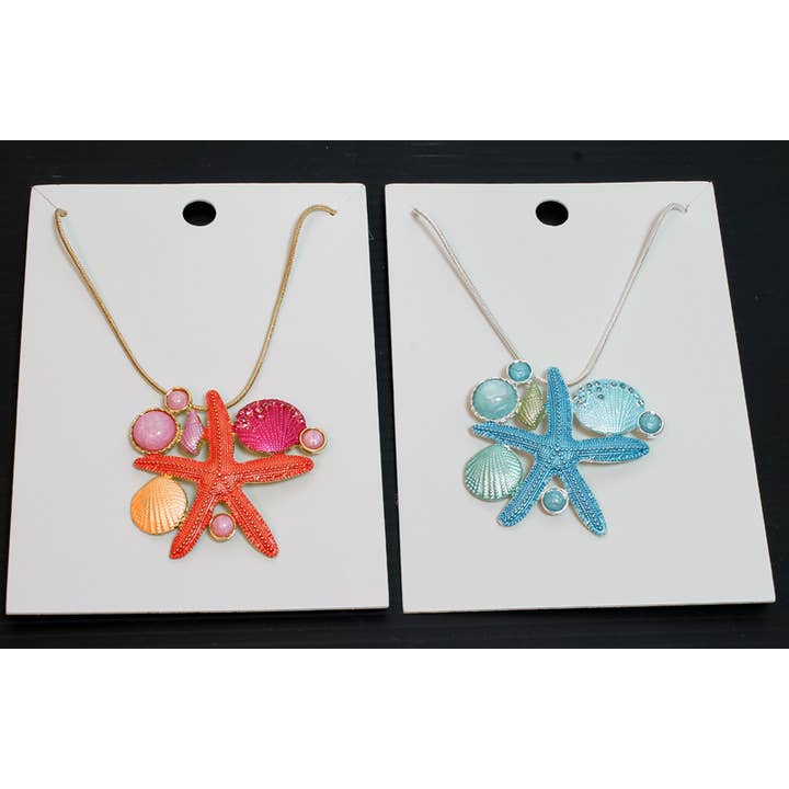 Collier imposant avec étoiles de mer colorées, coquillages et perles pour la vente par Western Counties Wholesale