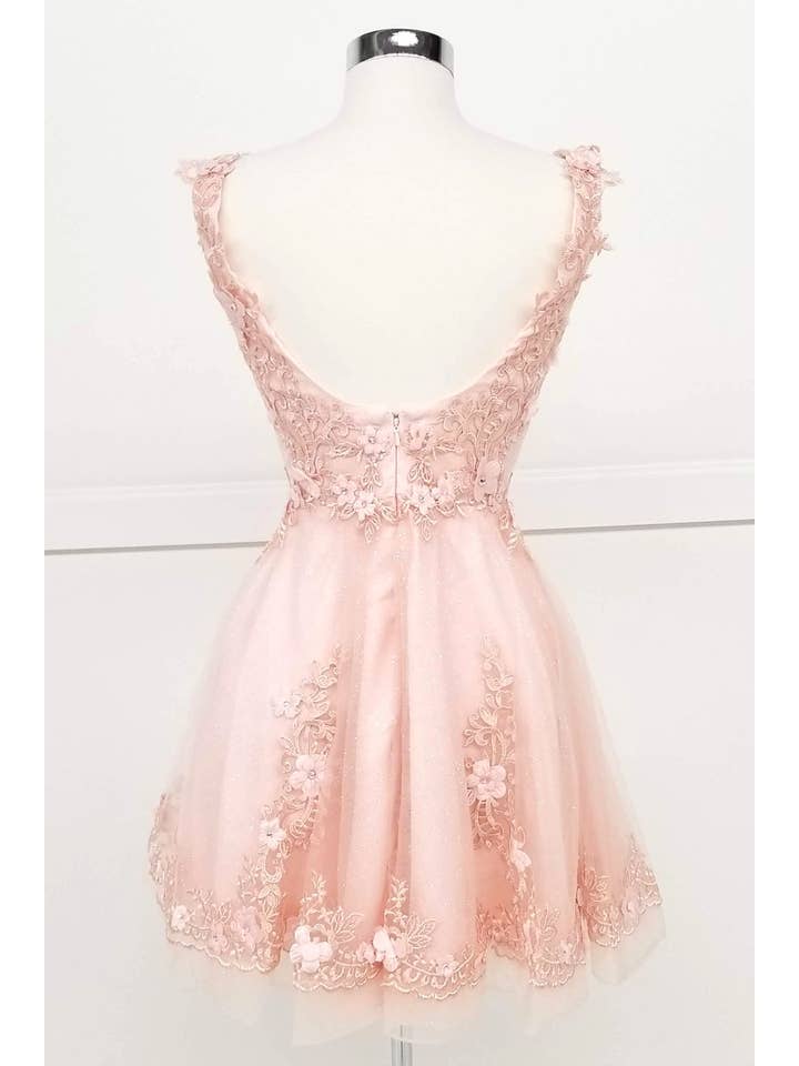 Chicas - Wholesale Dress - Women's - Short Flower Dama Dress. C3119