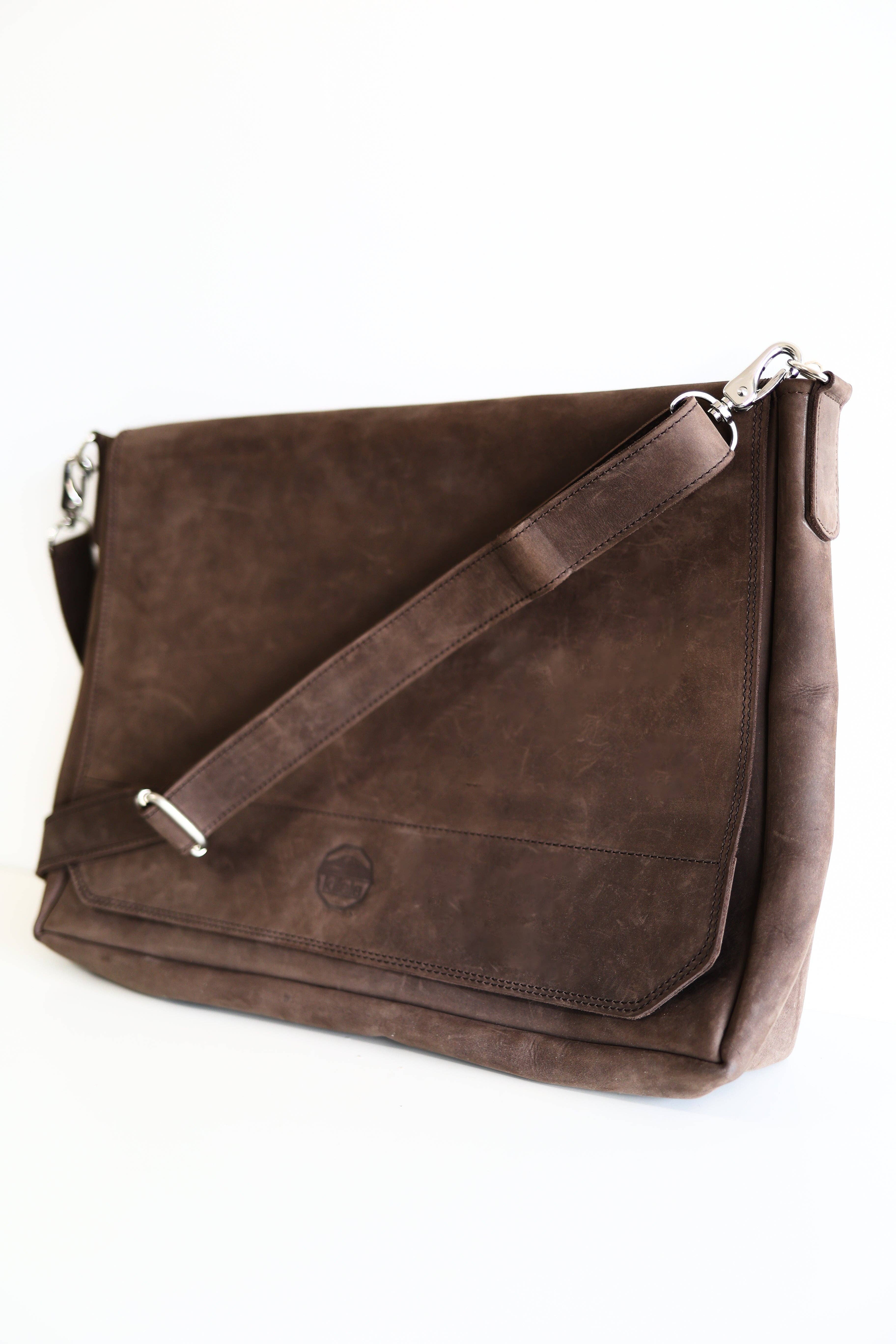 Kilele Gear  |  Rugged Leather Goods – wholesale Kurirväska – Unisex – "Wayne" Messenger-väska - Herrläder Laptopväska Western Leather7