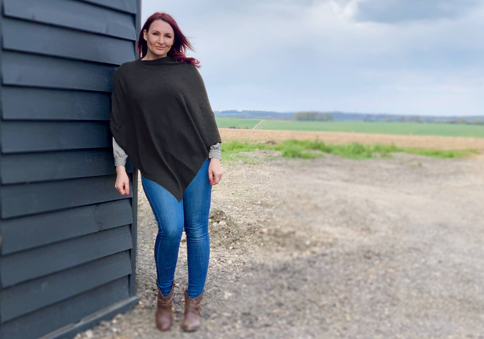 Creatico - Wholesale Poncho - Women's - House of Conti Firenze Cashmere Blend Italian Poncho Regular67