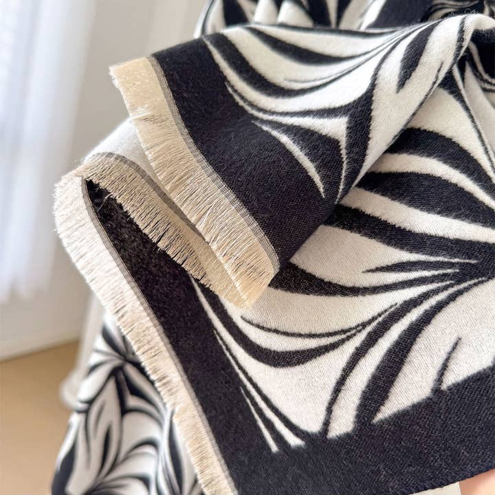 Funkyrel® Atzbranding Limited - Wholesale Scarf – Women's - Scarvii – Vintage Floral Print Long Scarf & Shawl4