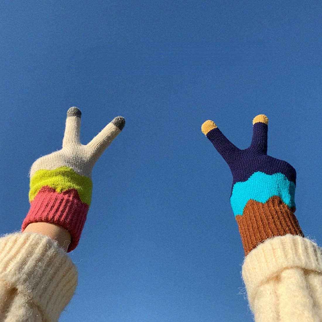 Funkyrel® Atzbranding Limited – wholesale Gloves – Women's – Gloving - Knitting Patchwork Touch Sceen Golves2