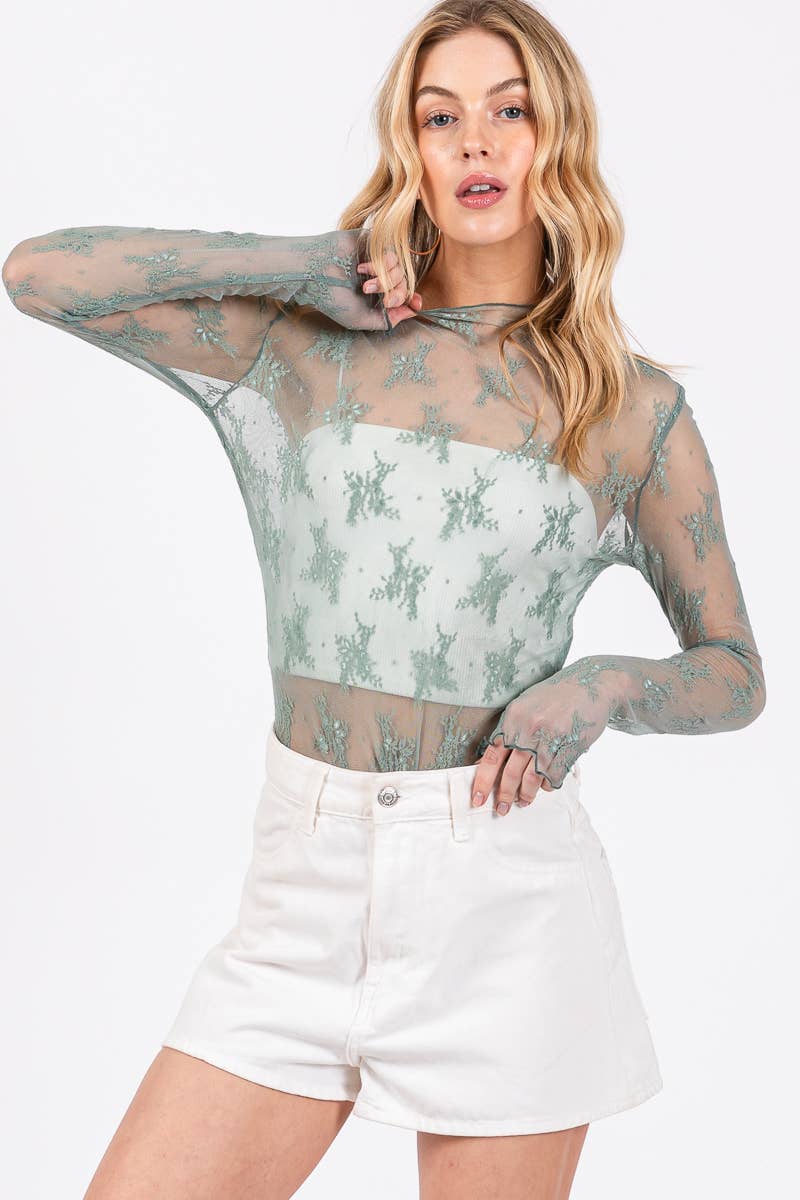 Sewn and Seen – wholesale Blus - Dam – LÅNGÄRMAD SPETSTOPP MED BLOMMÖNSTER104