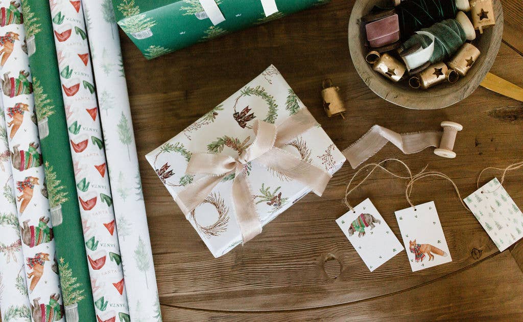 Lana's Shop - Wholesale Wrapping Paper Roll - Holiday Wreath Gift Wrap Roll7